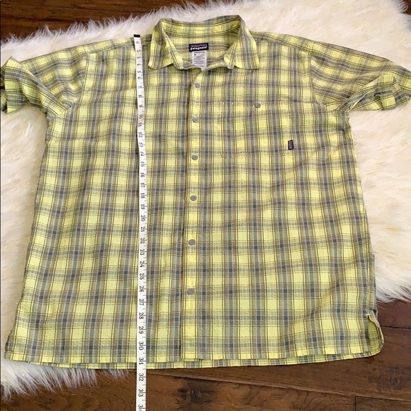 Patagonia Yellow Plaid Button Down Short Sleeve - Picture 3 of 5
